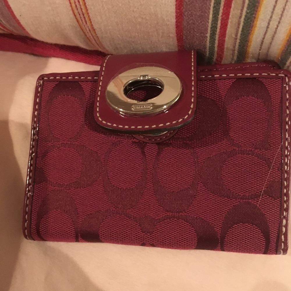 NWT Coach signature key lock wallet